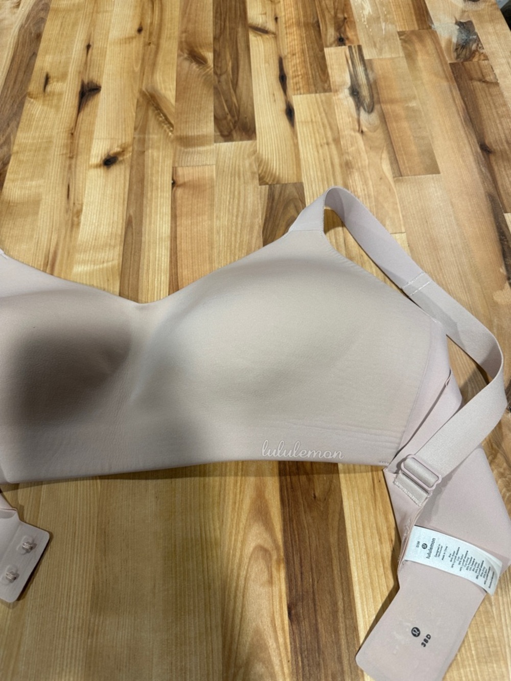 lululemon athletica Smooth Wireless Bra in Light Nude